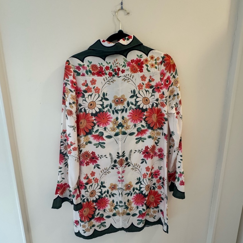 Floral Button-Up Dress with Green Accents - Picture 4 of 5